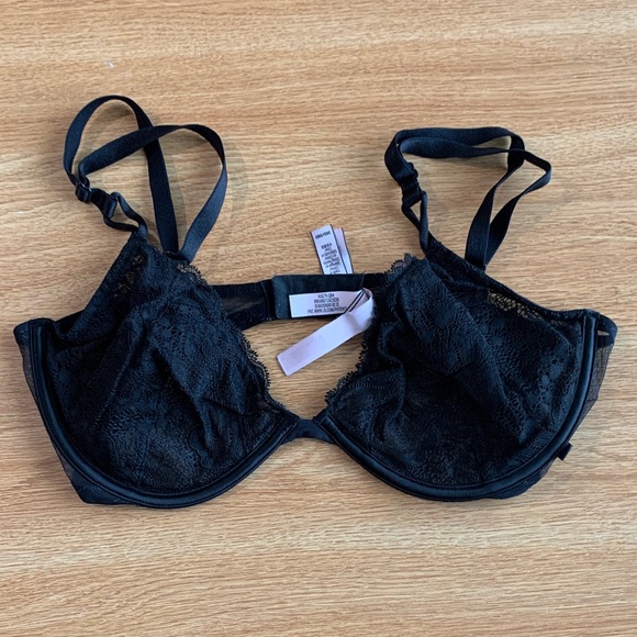 Victoria's Secret Other - Black Lace Underwire Bra - Women's Intimates